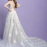 3400 Allure Romance Wedding Dress