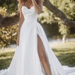 E409/PORTIA Abella Puffed Sleeve Wedding Dress