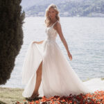 A-line silhouette Wedding Dress